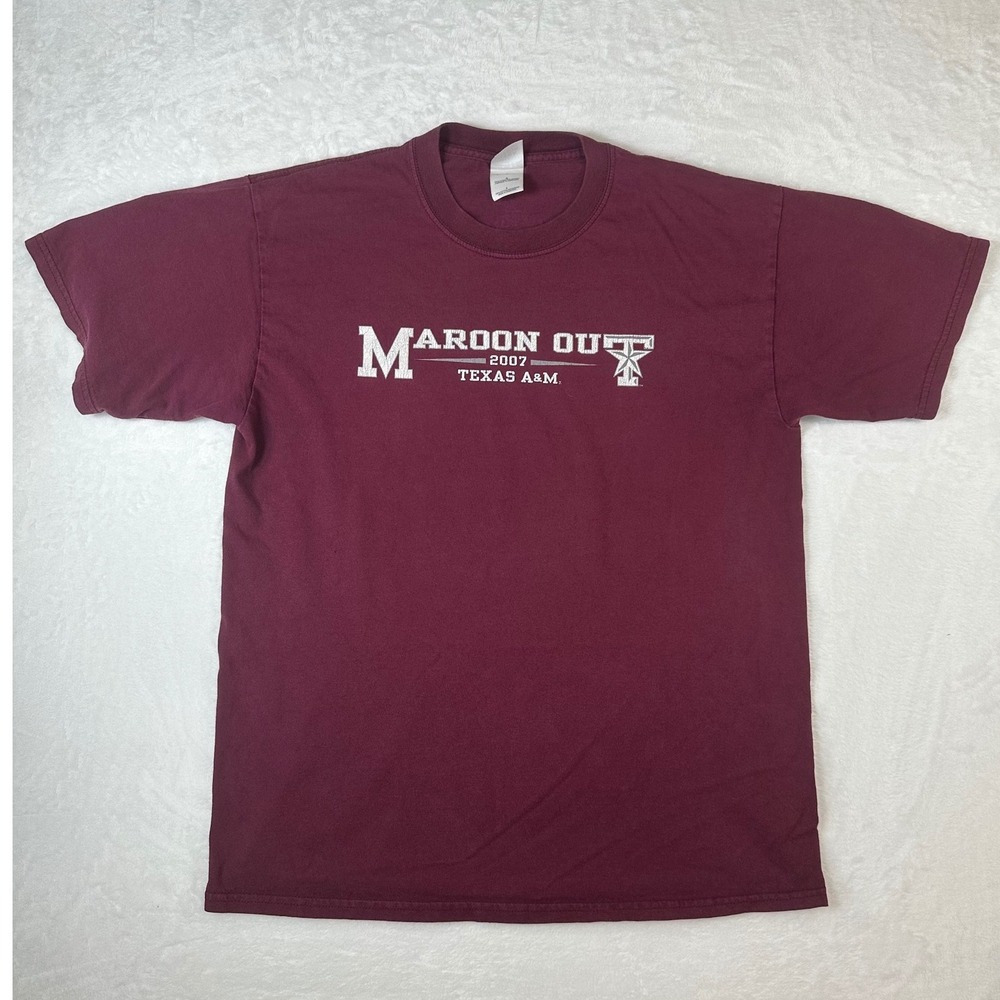 Gildan Texas A&M Maroon Out 2007 T-Shirt Mens Large Home of the 12th Man Aggies